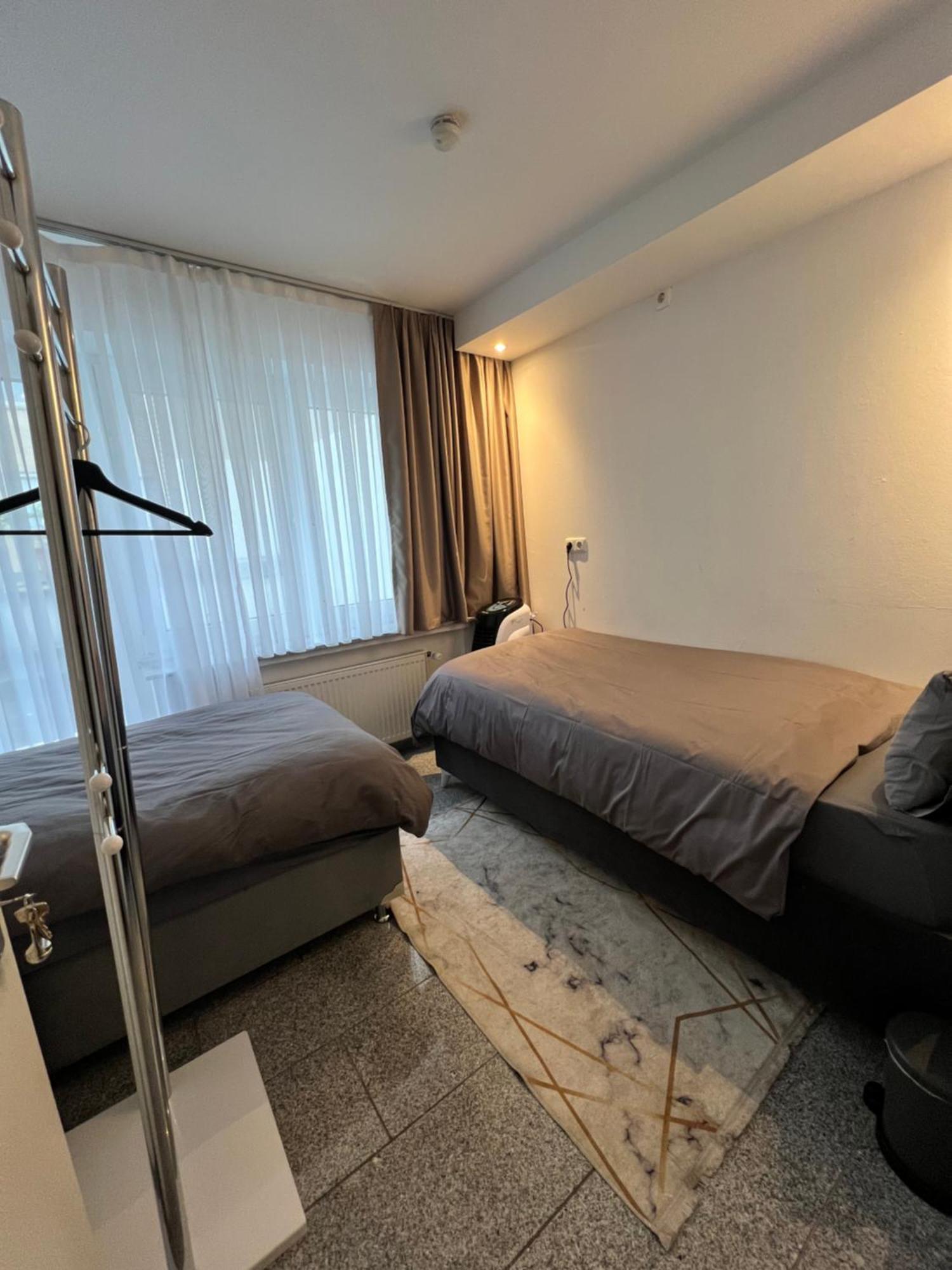 Budget Just For Sleeping - Digital Access Hotel Colónia
